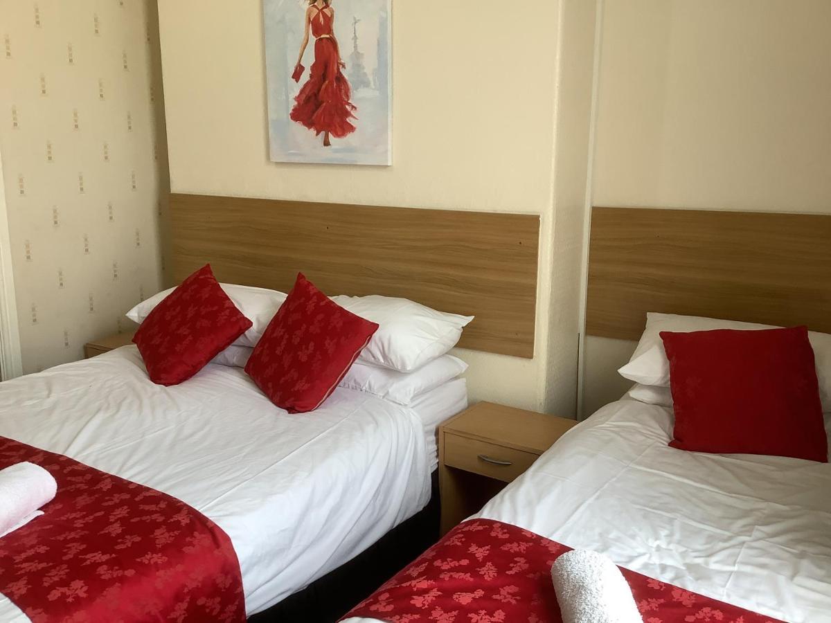 Guest house Tuxford House