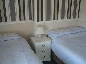 Guest house Tuxford House