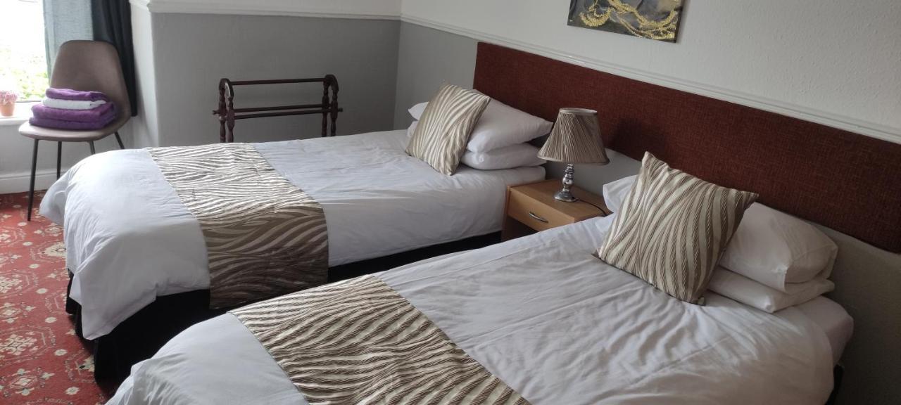Tuxford House 2* Блэкпул