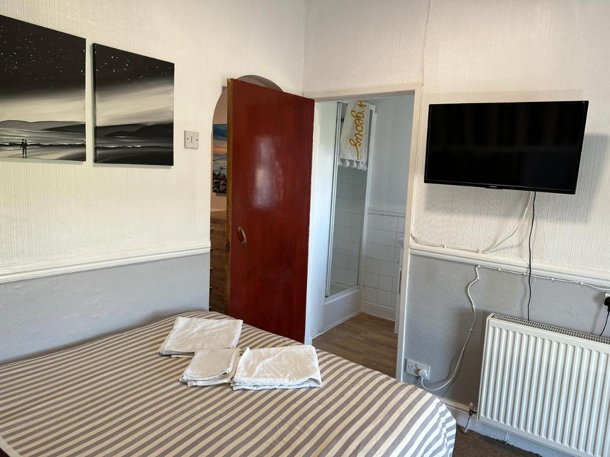 Tuxford House Гостевой дом 2*